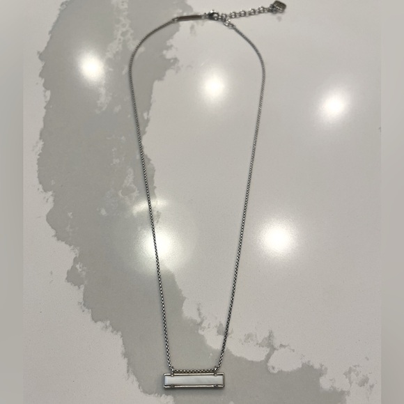 Kendra Scott necklace - Picture 1 of 4